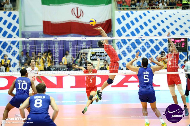 برنامه تمرین های تیم ملی والیبال ایران و ایتالیا در سالن 12 هزار نفری آزادی !