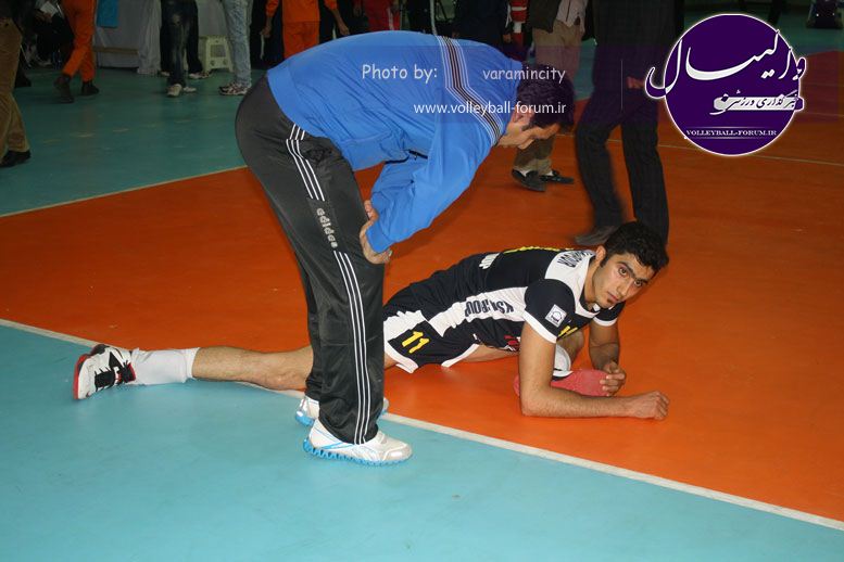 تصویر : http://up.volleyball-forum.ir/up/volleyball-forum/Pictures/matin-aloominiyom-92-09-24-www-varamincity-com-(65).jpg